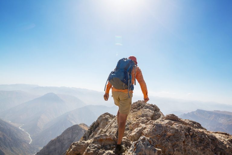 Escursioni in montagna: la guida che trasforma il tuo giorno in un&rsquo;avventura indimenticabile!